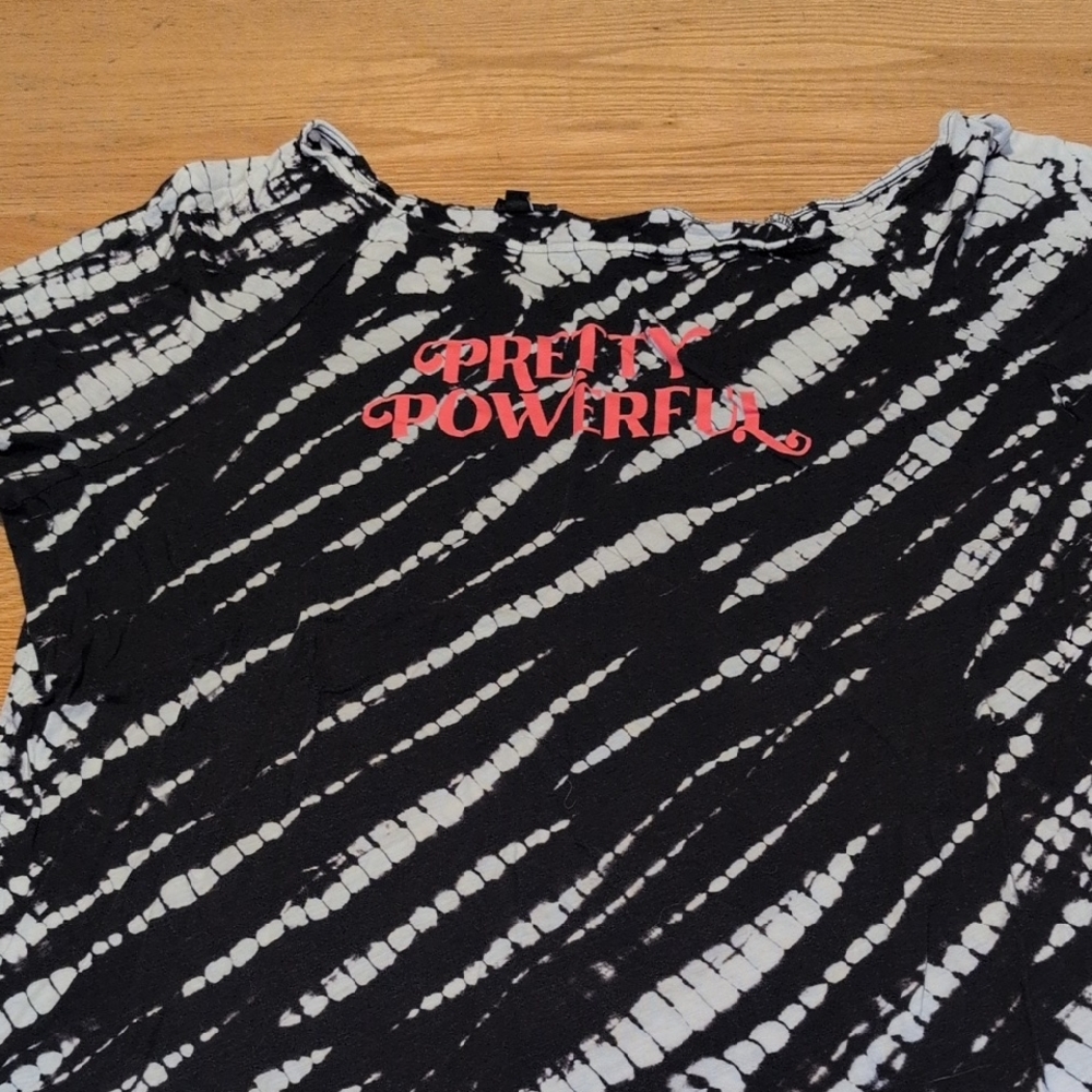 Torrid Graphic Black and White Short Sleeve Tee